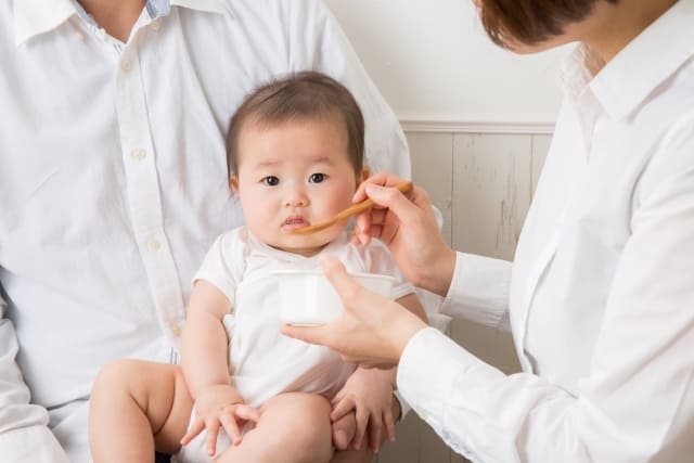 離乳食を食べない赤ちゃん